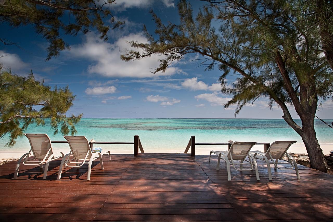 Hollywood Beach Suites Turks And Caicos Whitby Fasiliteter bilde